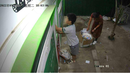 華展貓先生，智能廢品回收箱，廢品回收加盟，舊衣服回收柜