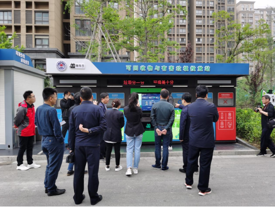 貓先生環(huán)保垃圾房，定時(shí)定點(diǎn)生活垃圾投放站，垃圾房廠家