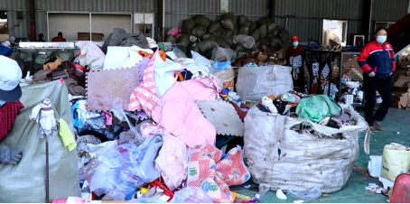 貓先生智能廢品回收箱，再生資源收集柜，小區(qū)垃圾回收站生產(chǎn)廠家