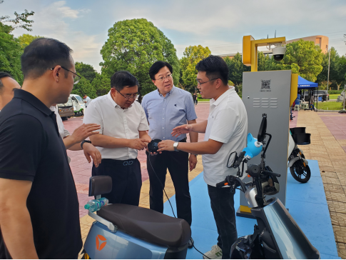 電單車充電樁，智能無(wú)線充電樁，智能掃碼電動(dòng)自行車充電樁廠家